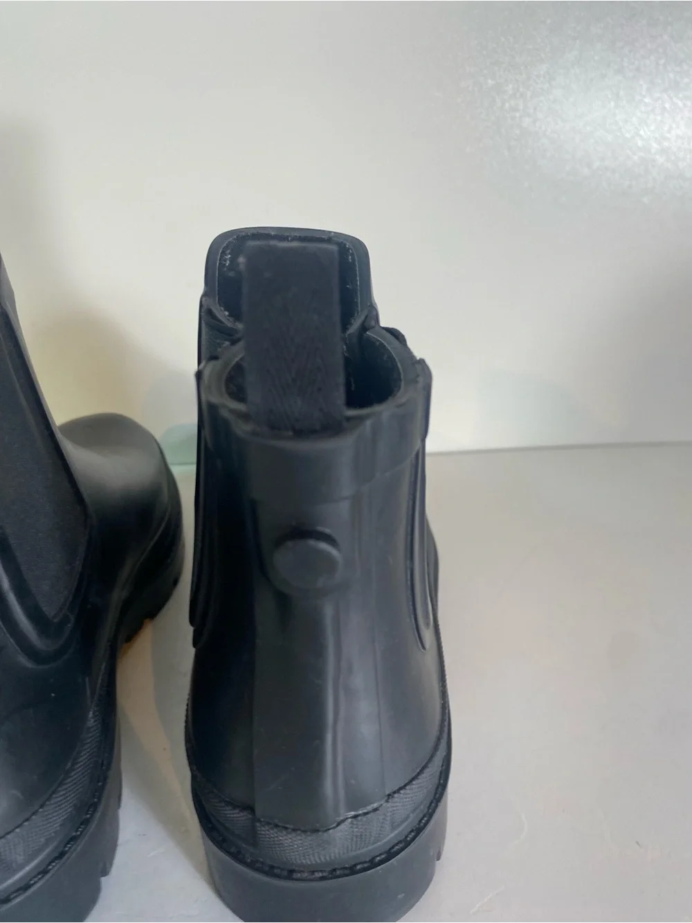 Target Chelsea’s Rain Boots Size 7
